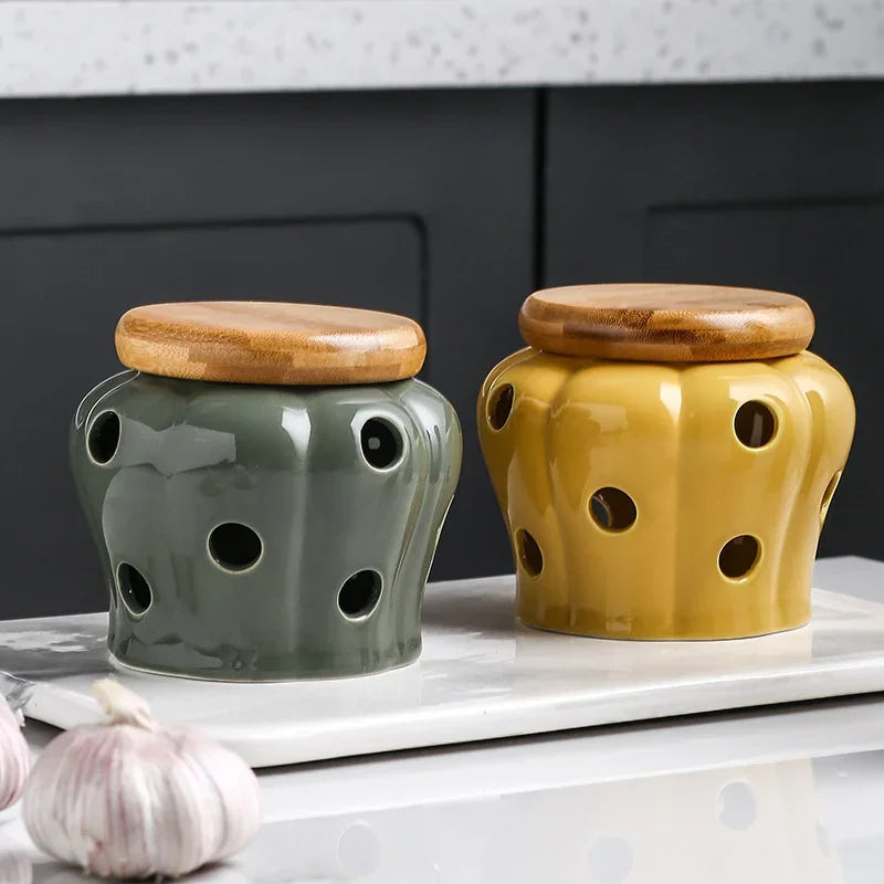 Breathable Ceramic Garlic Pot
