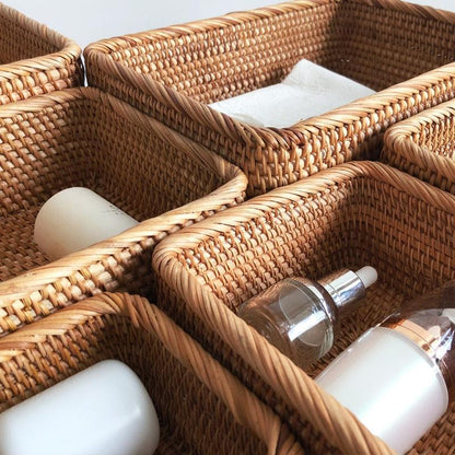 Wicker Organiser Basket for Multi-Purpose Bathroom Use