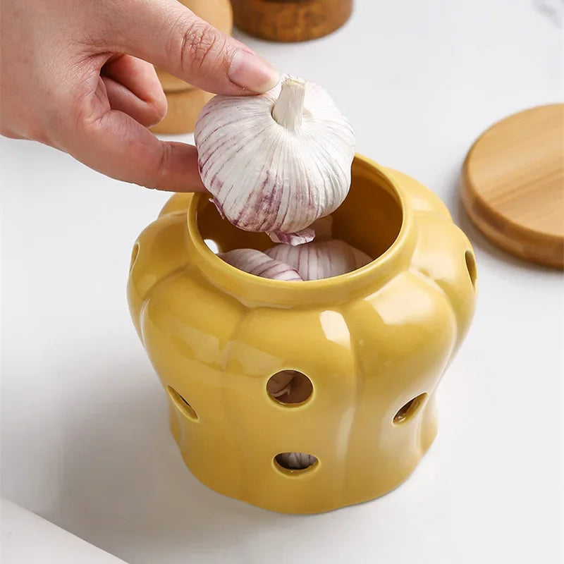 Breathable Ceramic Garlic Pot