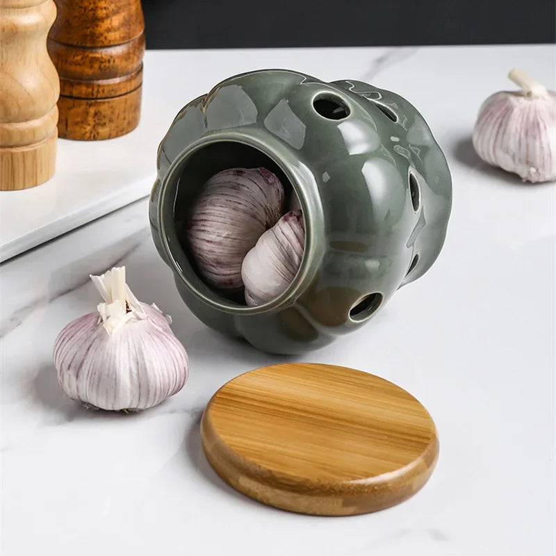 Breathable Ceramic Garlic Pot