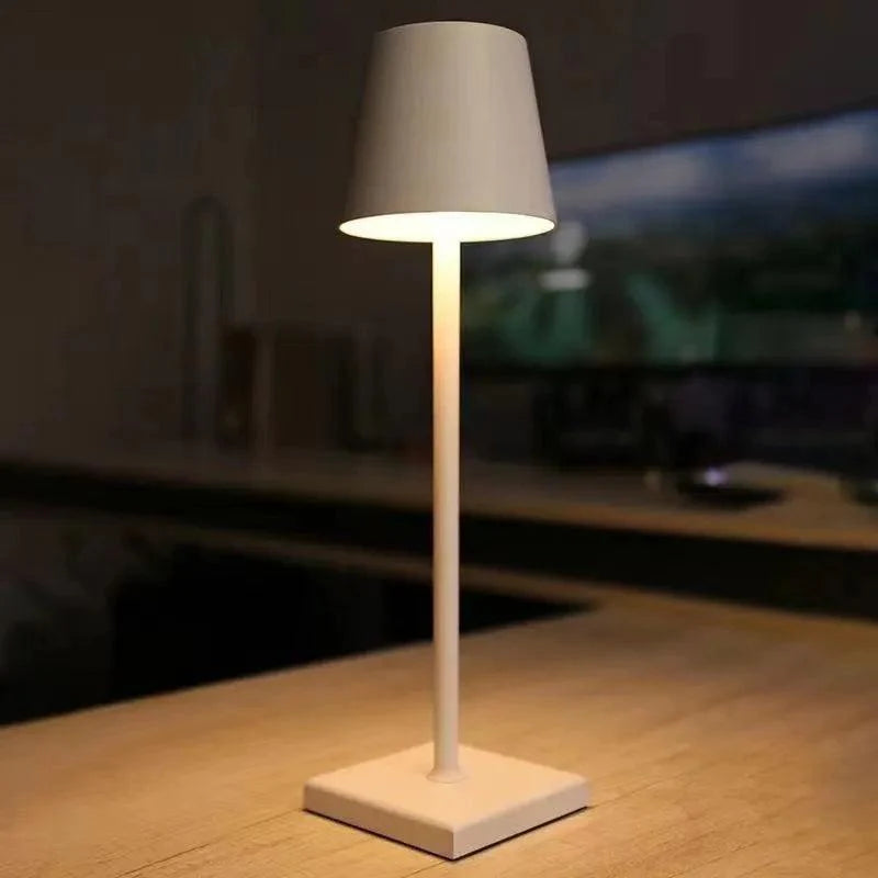 Wireless Dimmable Table Lamp